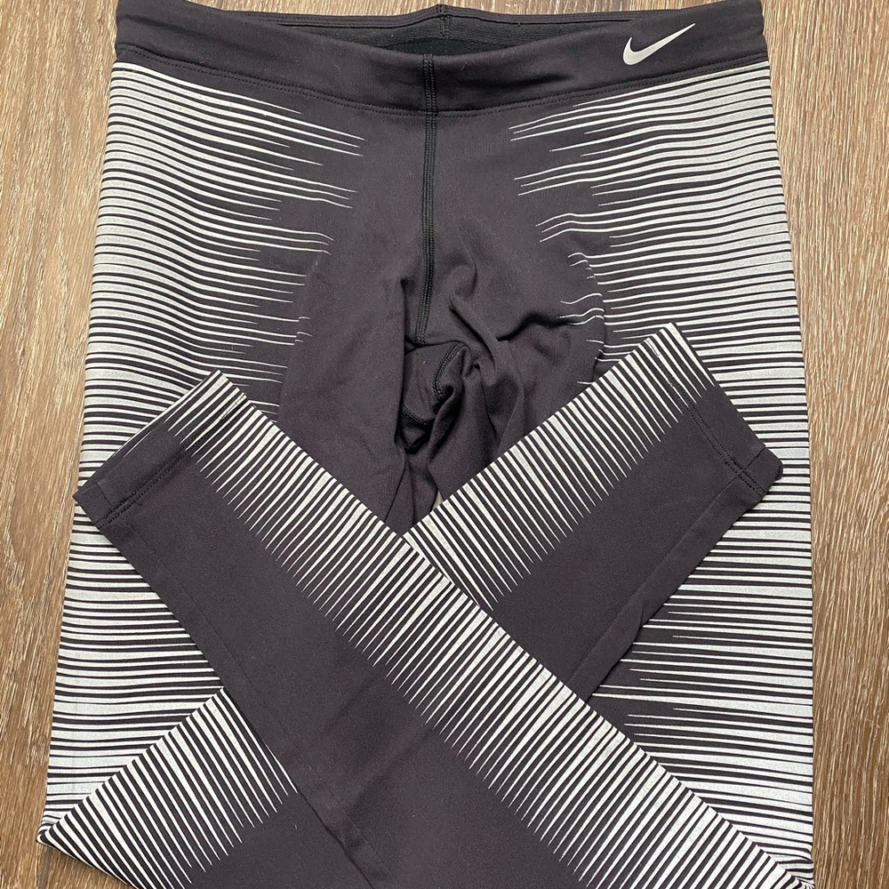 Nike full length reflective leggings